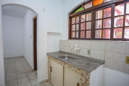 Casa à venda com 199m², 5 quartos e 2 vagas Casa à venda com 199m², 5 quartos e 2 vagasCozinha