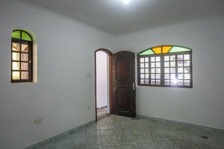 Casa à venda com 199m², 5 quartos e 2 vagas Casa à venda com 199m², 5 quartos e 2 vagasSala