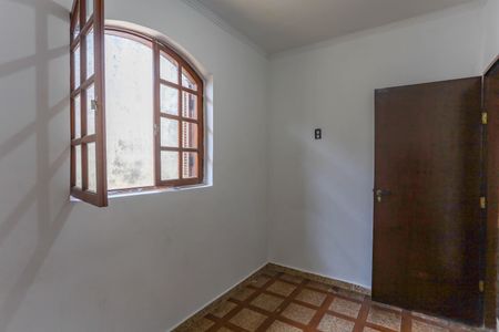 Casa à venda com 199m², 5 quartos e 2 vagas Casa à venda com 199m², 5 quartos e 2 vagasQuarto 5