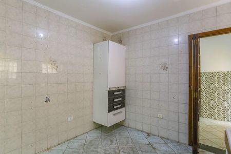 Casa à venda com 199m², 5 quartos e 2 vagas Casa à venda com 199m², 5 quartos e 2 vagasCozinha