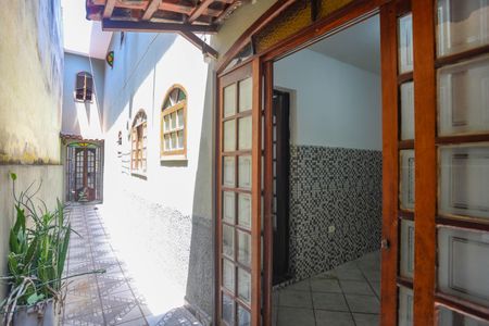 Casa à venda com 199m², 5 quartos e 2 vagas Casa à venda com 199m², 5 quartos e 2 vagasÁrea de serviço