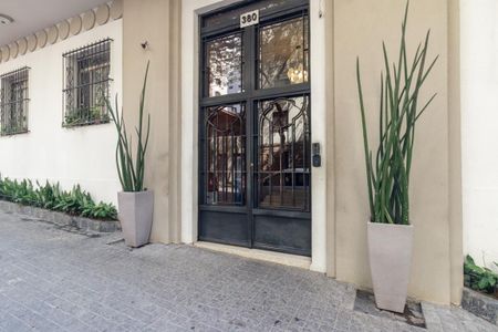 Apartamento à venda com 120m², 2 quartos e 1 vagaFachada