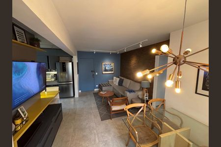 Apartamento à venda com 70m², 2 quartos e 1 vaga Apartamento à venda com 70m², 2 quartos e 1 vagaSala