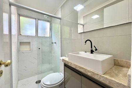 Banheiro de apartamento para alugar com 1 quarto, 40m² em Vila Paulista, São Paulo