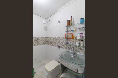 Casa à venda com 122m², 3 quartos e 1 vaga Casa à venda com 122m², 3 quartos e 1 vagaBanheiro