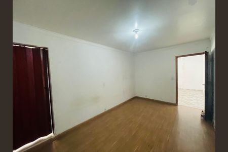Quarto de casa para alugar com 1 quarto, 70m² em Vila Galvão, Guarulhos