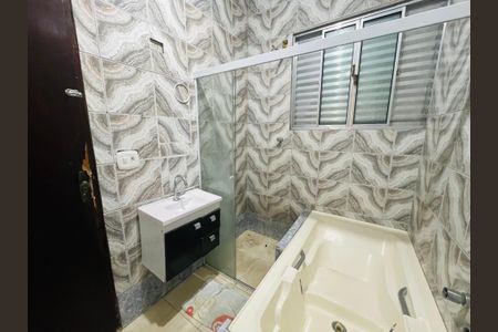 Banheiro de casa para alugar com 1 quarto, 70m² em Vila Galvão, Guarulhos
