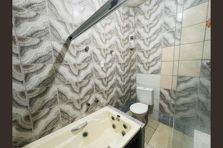 Banheiro de casa para alugar com 1 quarto, 70m² em Vila Galvão, Guarulhos