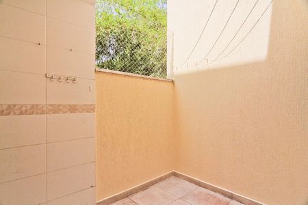 Casa de condomínio para alugar com 90m², 2 quartos e sem vagaÁrea de Serviço