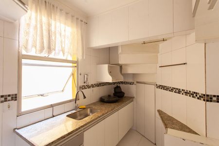 Apartamento à venda com 130m², 3 quartos e 2 vagas Apartamento à venda com 130m², 3 quartos e 2 vagasCozinha