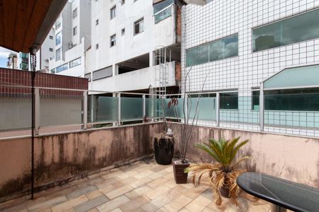 Apartamento à venda com 130m², 3 quartos e 2 vagas Apartamento à venda com 130m², 3 quartos e 2 vagasÁrea da Cobertura