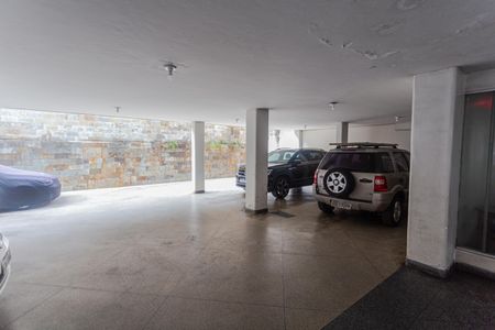 Apartamento para alugar com 144m², 3 quartos e 1 vaga Apartamento para alugar com 144m², 3 quartos e 1 vagaGaragem