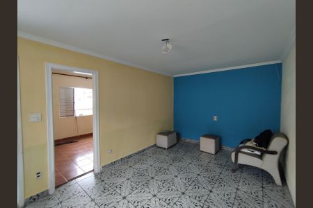 Sala de casa à venda com 4 quartos, 140m² em Vila Brasilina, São Paulo