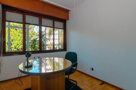 Casa para alugar com 250m², 3 quartos e 2 vagasEscritório