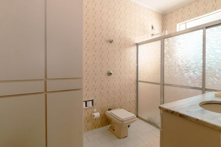 Casa para alugar com 250m², 3 quartos e 2 vagasBanheiro Social