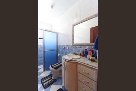 Casa à venda com 400m², 5 quartos e 3 vagas Casa à venda com 400m², 5 quartos e 3 vagasBanheiro Social da casa 2