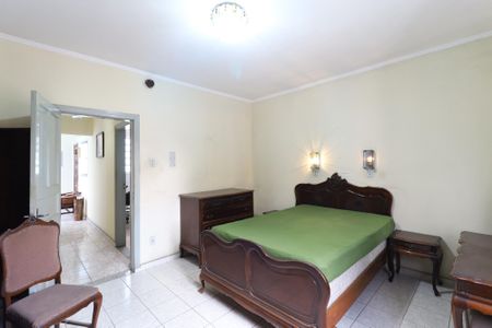 Casa à venda com 400m², 5 quartos e 3 vagas Casa à venda com 400m², 5 quartos e 3 vagasQuarto 1 da casa 1