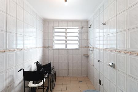 Casa à venda com 400m², 5 quartos e 3 vagas Casa à venda com 400m², 5 quartos e 3 vagasBanheiro Social da casa 1