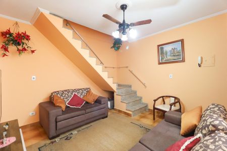 Casa à venda com 400m², 5 quartos e 3 vagas Casa à venda com 400m², 5 quartos e 3 vagasSala da casa 2