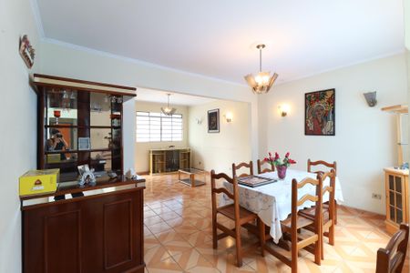 Casa à venda com 400m², 5 quartos e 3 vagas Casa à venda com 400m², 5 quartos e 3 vagasSala de Jantar da casa 1