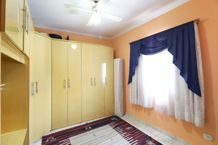 Casa à venda com 400m², 5 quartos e 3 vagas Casa à venda com 400m², 5 quartos e 3 vagasQuarto 1 da casa 2