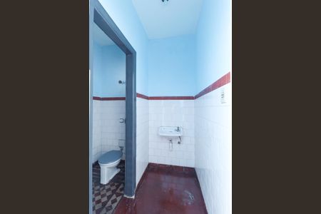 Casa à venda com 400m², 5 quartos e 3 vagas Casa à venda com 400m², 5 quartos e 3 vagasBanheiro de Serviço