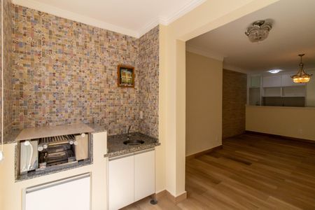 Apartamento à venda com 77m², 2 quartos e 2 vagas Apartamento à venda com 77m², 2 quartos e 2 vagasVaranda