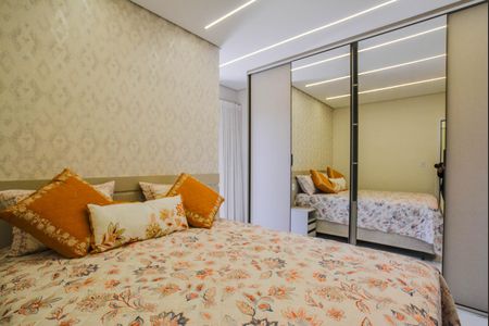 Casa à venda com 220m², 3 quartos e 6 vagas Casa à venda com 220m², 3 quartos e 6 vagasQuarto Suíte