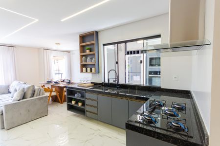 Casa à venda com 150m², 3 quartos e 4 vagasCozinha 