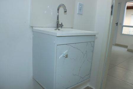 Casa de Condomínio para alugar com 2 quartos, 60m² em Centreville, Cotia