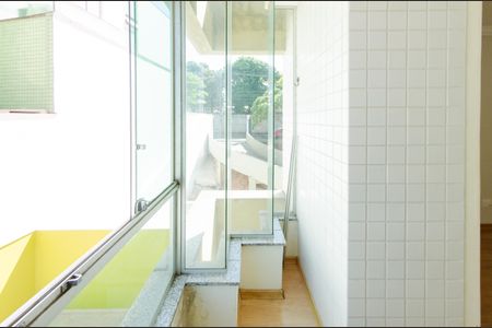 Apartamento à venda com 83m², 3 quartos e 2 vagas Apartamento à venda com 83m², 3 quartos e 2 vagasQuarto 2