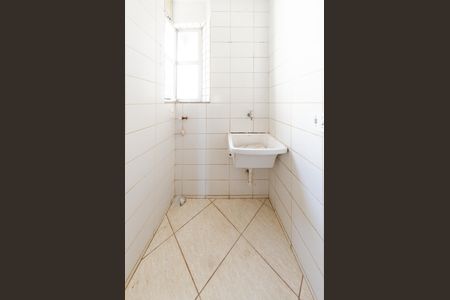 Apartamento à venda com 83m², 3 quartos e 2 vagas Apartamento à venda com 83m², 3 quartos e 2 vagasÁrea de serviço