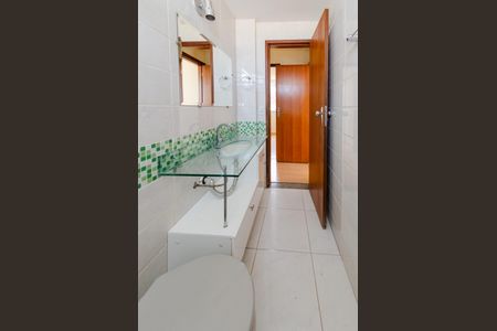 Apartamento à venda com 83m², 3 quartos e 2 vagas Apartamento à venda com 83m², 3 quartos e 2 vagasBanheiro social