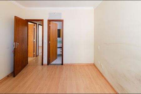 Apartamento à venda com 83m², 3 quartos e 2 vagas Apartamento à venda com 83m², 3 quartos e 2 vagasSuíte