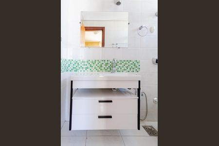 Apartamento à venda com 83m², 3 quartos e 2 vagas Apartamento à venda com 83m², 3 quartos e 2 vagasBanheiro suíte