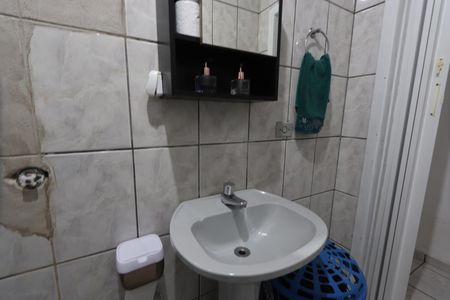 Casa à venda com 134m², 3 quartos e 2 vagasBanheiro