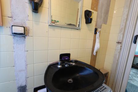 Casa à venda com 134m², 3 quartos e 2 vagasBanheiro da Edícula