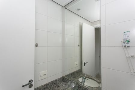 Apartamento à venda com 55m², 2 quartos e 1 vaga Apartamento à venda com 55m², 2 quartos e 1 vagaBanheiro da Suíte