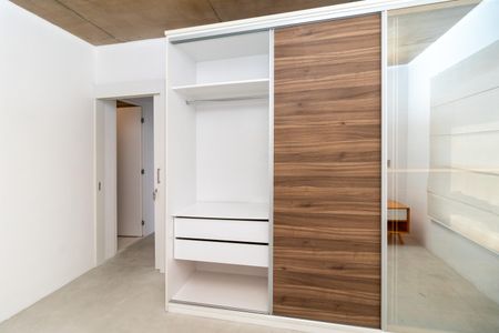 Apartamento à venda com 70m², 2 quartos e 1 vagaSuite