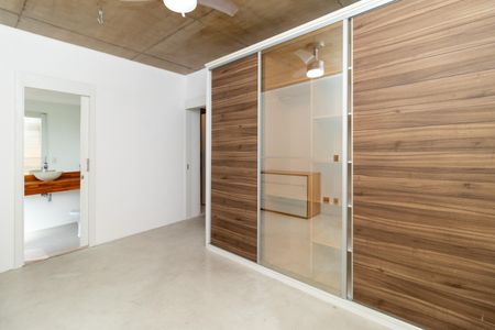 Apartamento à venda com 70m², 2 quartos e 1 vagaSuite
