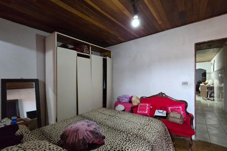 Casa à venda com 153m², 2 quartos e 2 vagasSuíte