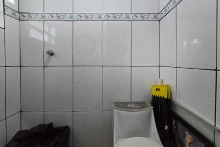 Casa à venda com 153m², 2 quartos e 2 vagasBanheiro - Suíte