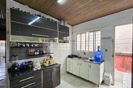 Casa à venda com 153m², 2 quartos e 2 vagasCozinha