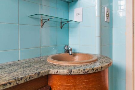 Apartamento para alugar com 70m², 2 quartos e 1 vagaBanheiro Social