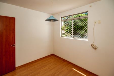 Apartamento à venda com 76m², 2 quartos e 1 vagaQuarto