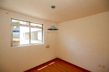 Apartamento à venda com 76m², 2 quartos e 1 vagaQuarto