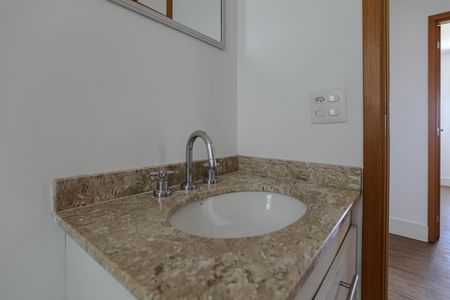 Apartamento para alugar com 100m², 3 quartos e 2 vagasBanheiro da Suíte 2