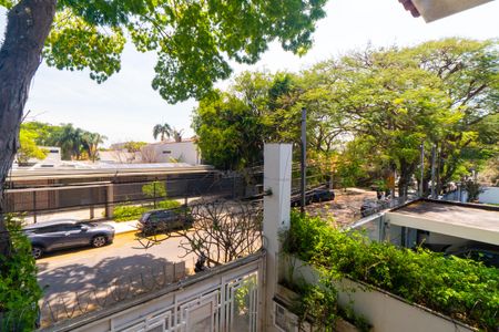 Casa à venda com 200m², 3 quartos e 2 vagas Casa à venda com 200m², 3 quartos e 2 vagasVista da Suite 2