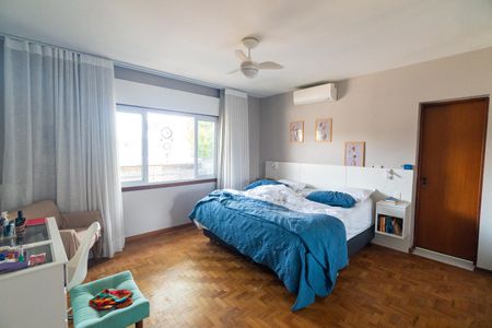 Casa à venda com 200m², 3 quartos e 2 vagas Casa à venda com 200m², 3 quartos e 2 vagasSuite 2