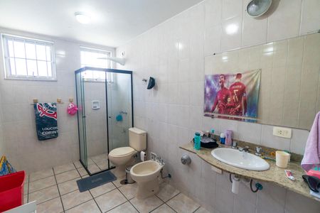 Casa à venda com 200m², 3 quartos e 2 vagas Casa à venda com 200m², 3 quartos e 2 vagasBanheiro da Suíte 3